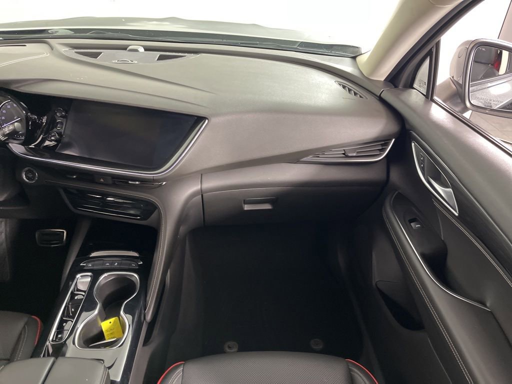 Used 2022 Buick Envision Essence w/ Sport Touring Package image 19