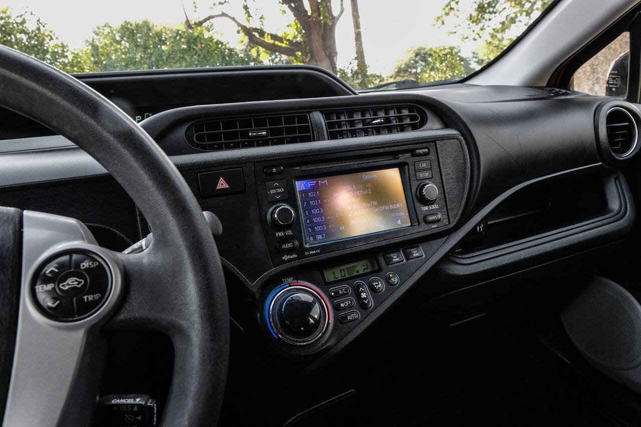Used 2012 Toyota Prius C Four FWD image 30