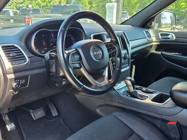 Used 2020 Jeep Grand Cherokee Laredo RWD image 22