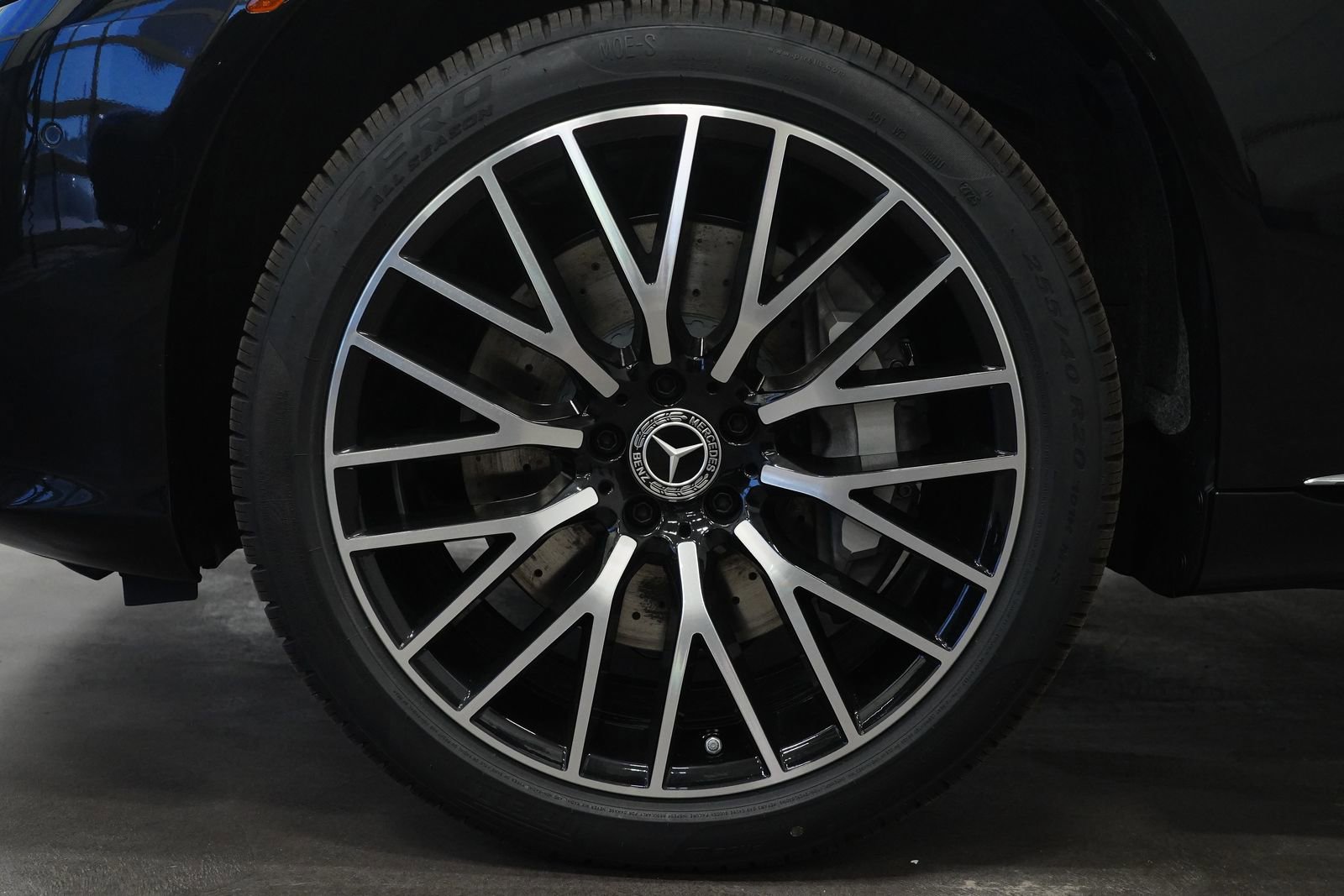 New 2026 Mercedes-Benz S 500 4MATIC image 13