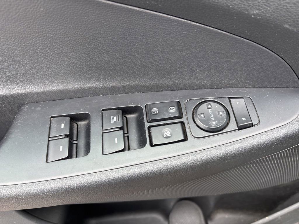 Used 2017 Hyundai Tucson Sport w/ Cargo Package image 15