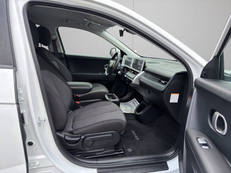 Used 2024 Hyundai Ioniq 5 SE AWD/4WD image 13