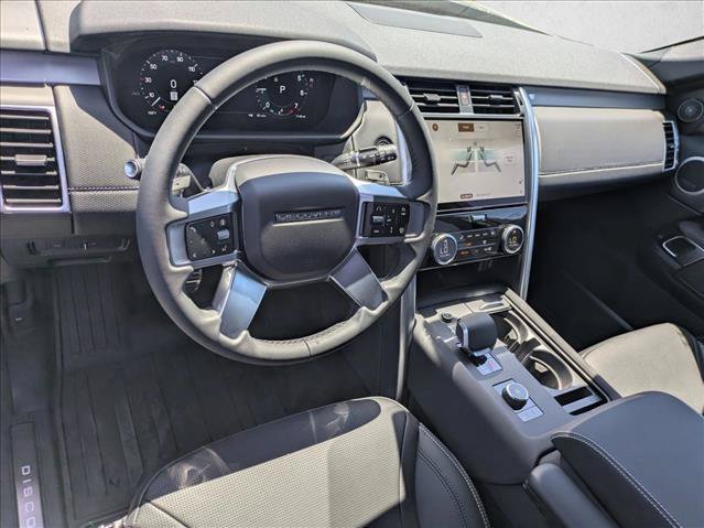 New 2026 Land Rover Discovery Dynamic SE AWD/4WD image 3