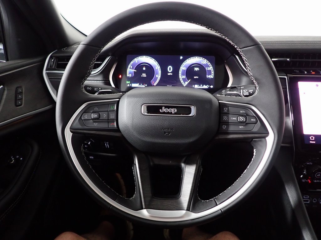 New 2025 Jeep Grand Cherokee L Limited w/ Black Appearance Package image 25