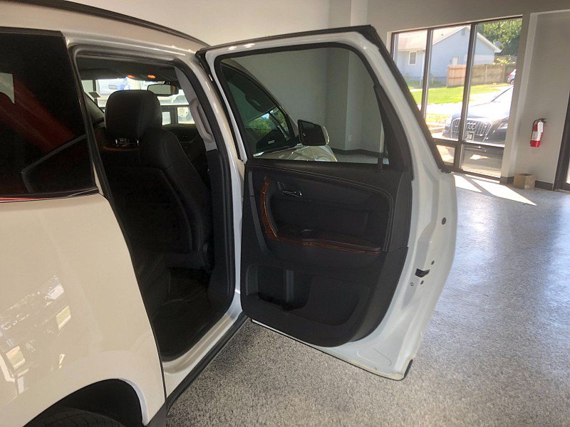 Used 2014 Chevrolet Traverse LTZ AWD/4WD image 21