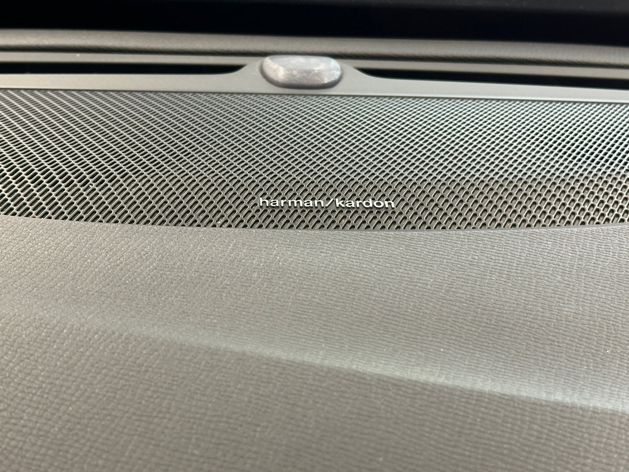 Used 2020 Volvo XC90 T5 Momentum image 47