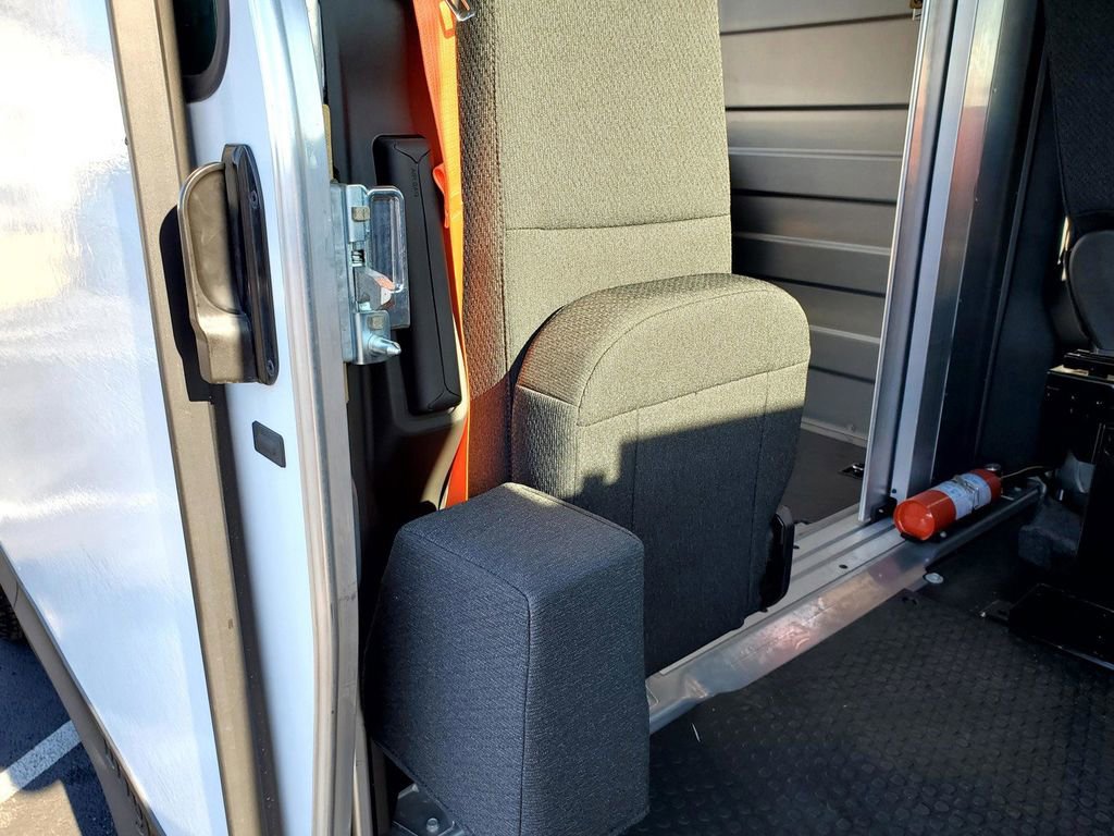 New 2025 Chevrolet Brightdrop 400 w/ Battery Pack, Max Range image 16