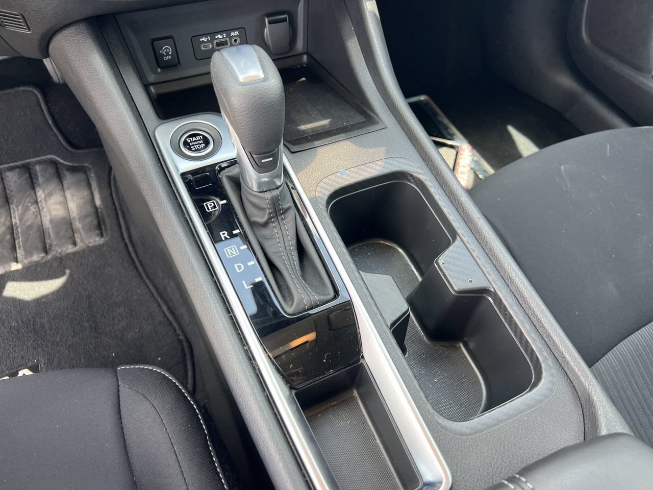 Certified 2025 Nissan Sentra SV w/ All-Weather Package FWD image 9