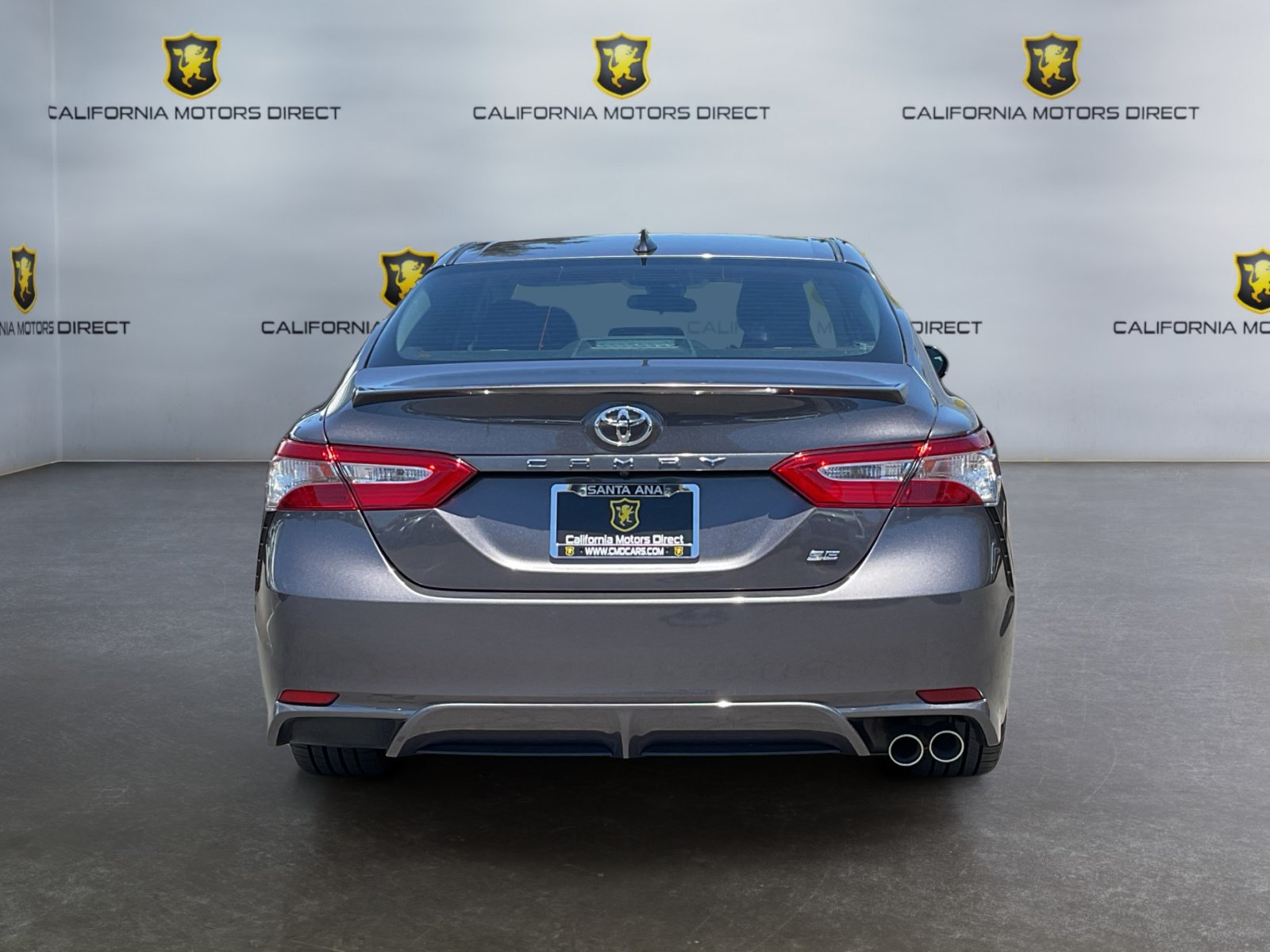 Used 2020 Toyota Camry SE w/ Carpet Mat Package FWD image 6