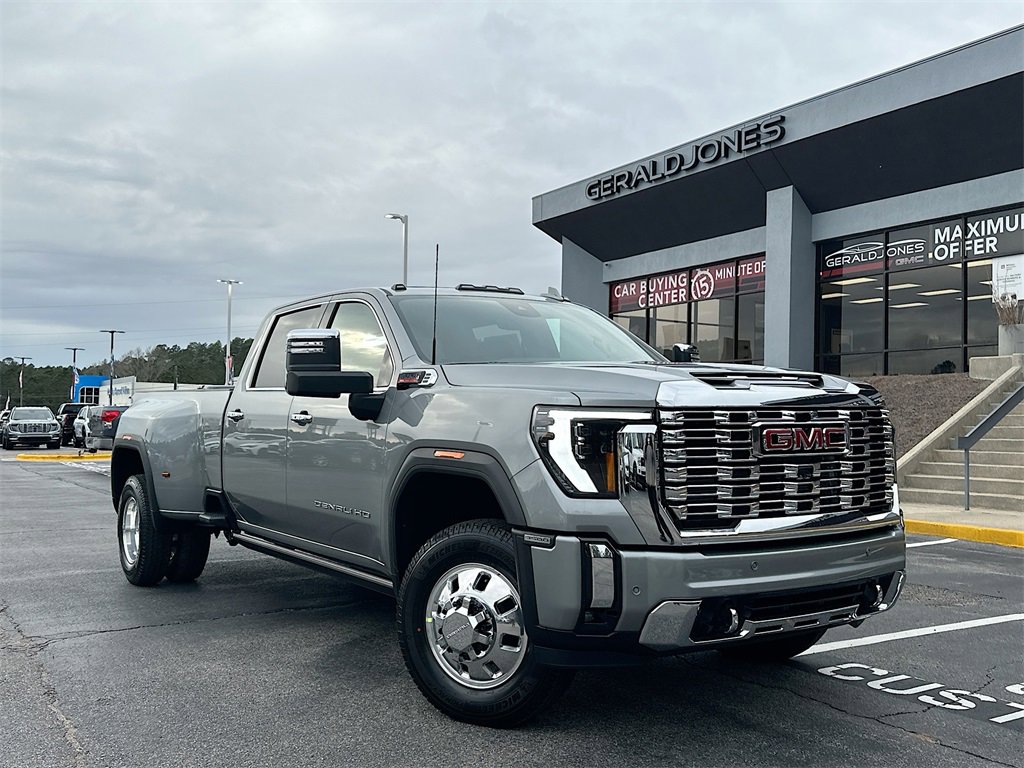 New 2026 GMC Sierra 3500 Denali w/ Denali Reserve Package image 1