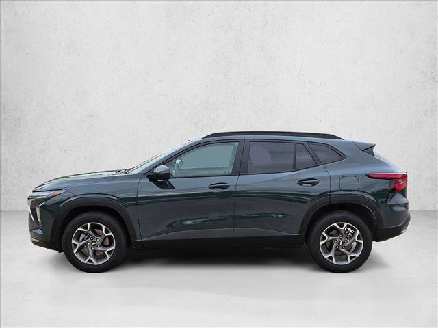 Used 2025 Chevrolet Trax LT image 9