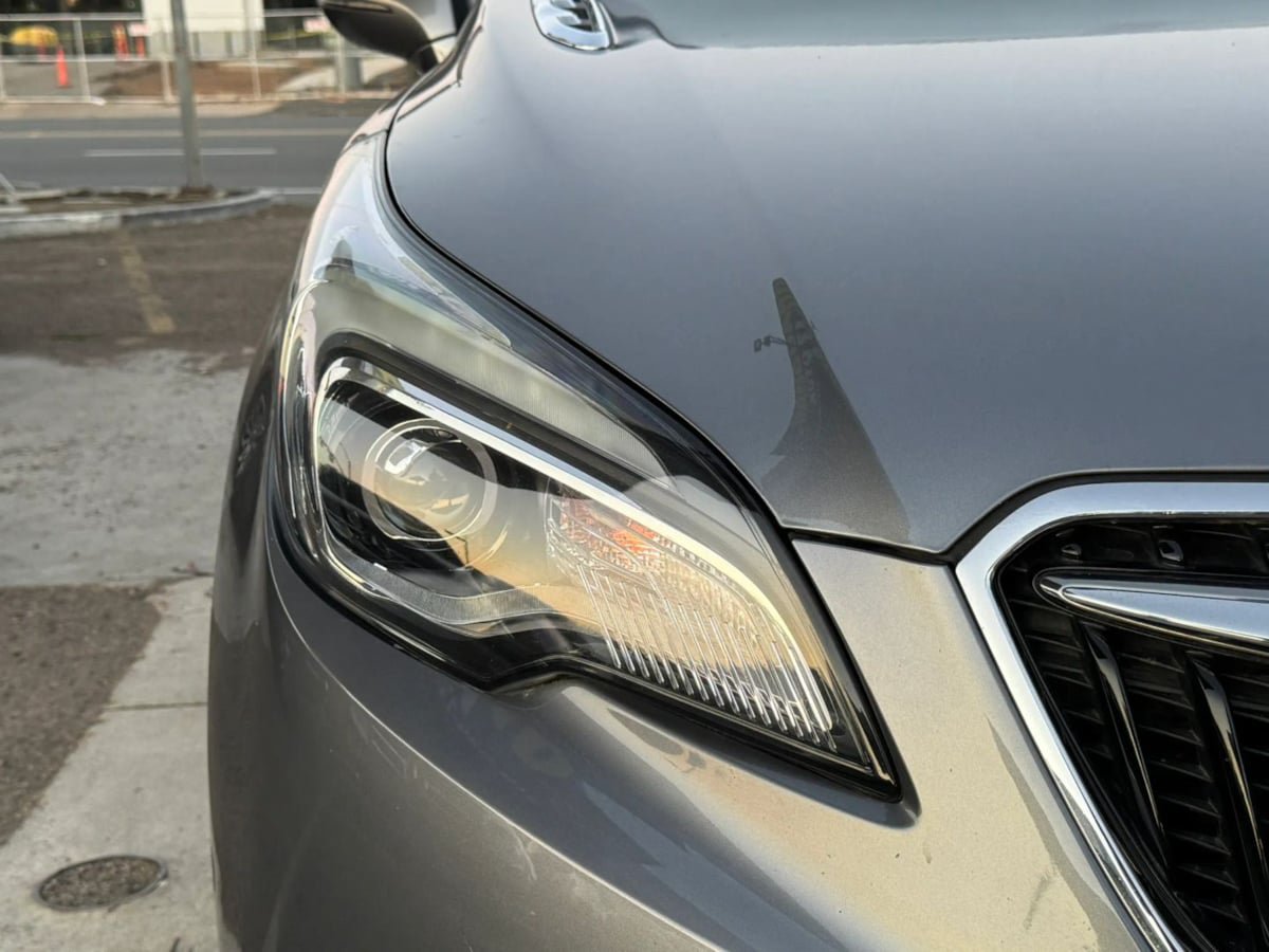 Used 2020 Buick Envision Essence FWD image 5