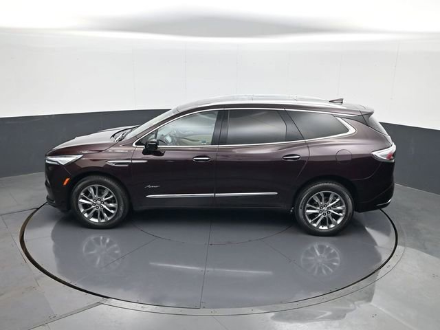 Used 2023 Buick Enclave Avenir w/ Avenir Technology Package image 21