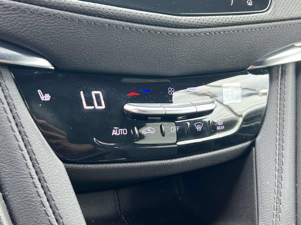 Used 2023 Cadillac XT5 Luxury AWD/4WD image 29