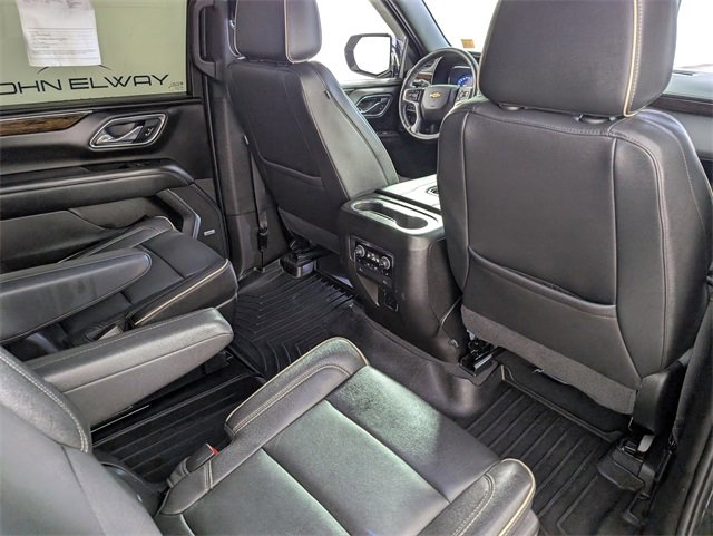 Used 2023 Chevrolet Suburban Premier image 20