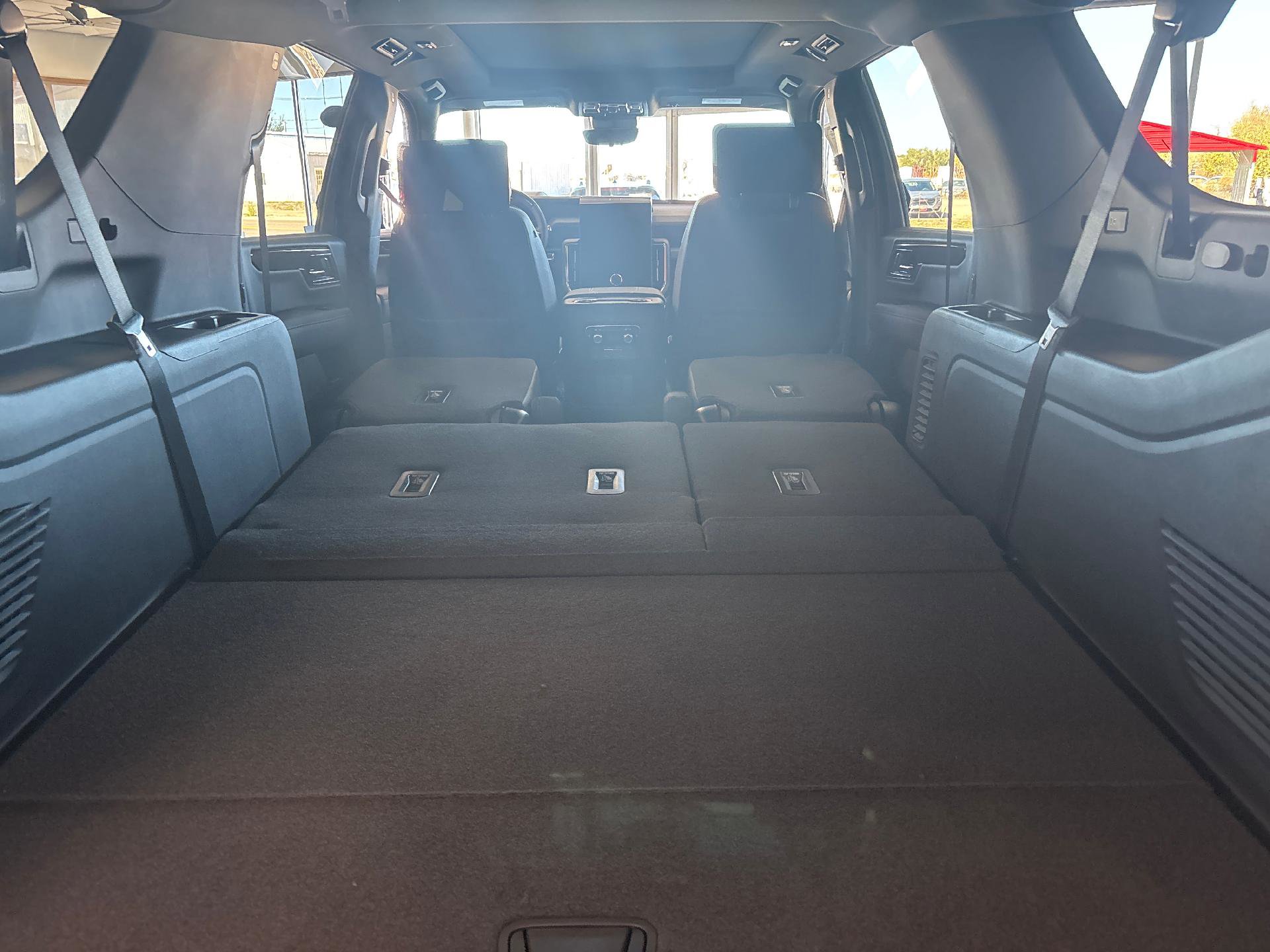New 2026 GMC Yukon XL Elevation w/ Elevation Premium Package image 10