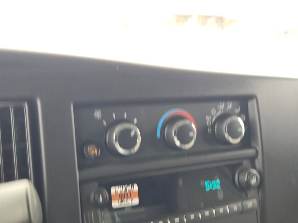 New 2026 Chevrolet Express 2500 w/ Driver Convenience Package image 20