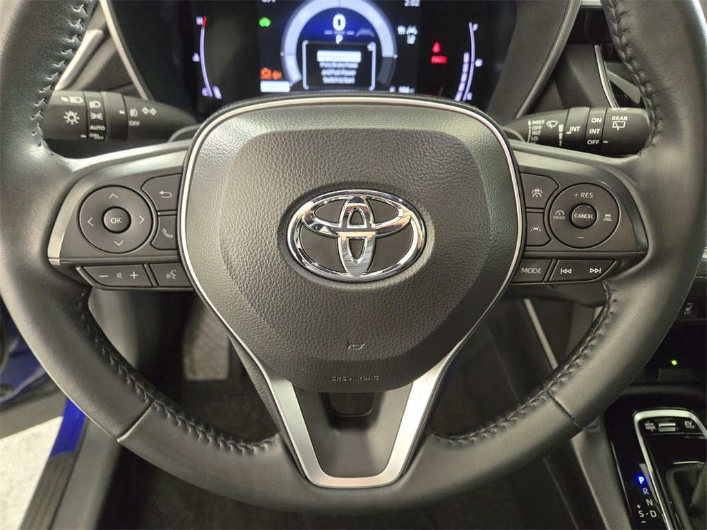 Used 2024 Toyota Corolla Cross XSE w/ Convenience Package image 27