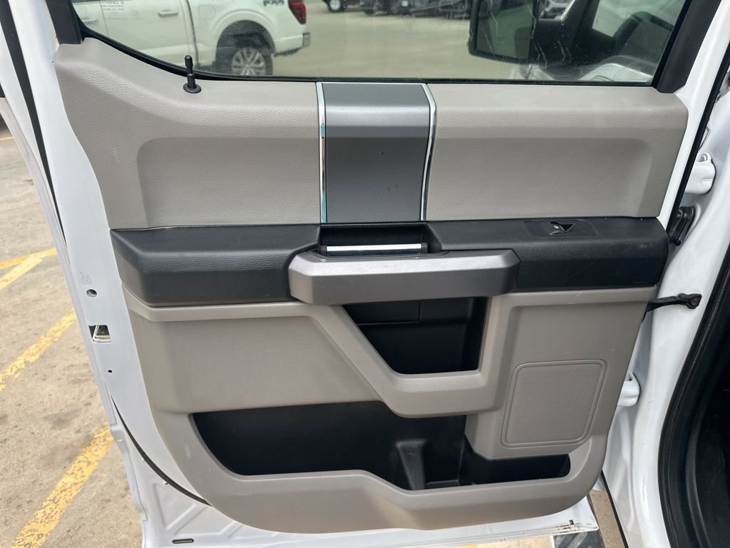 Used 2018 Ford F150 XLT w/ Equipment Group 302A Luxury AWD/4WD image 28