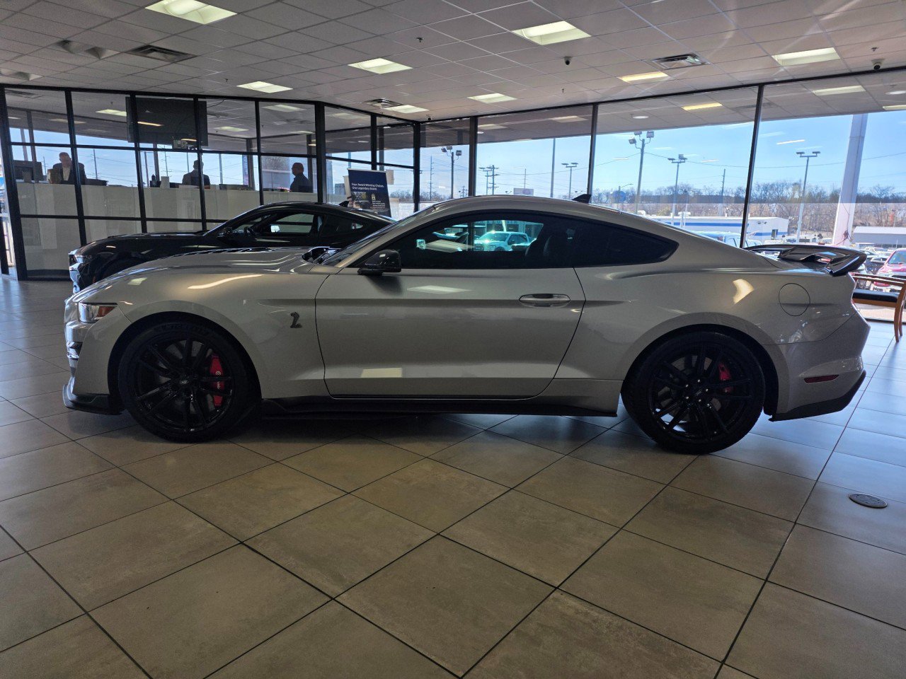 Used 2022 Ford Mustang Shelby GT500 w/ Technology Package image 2