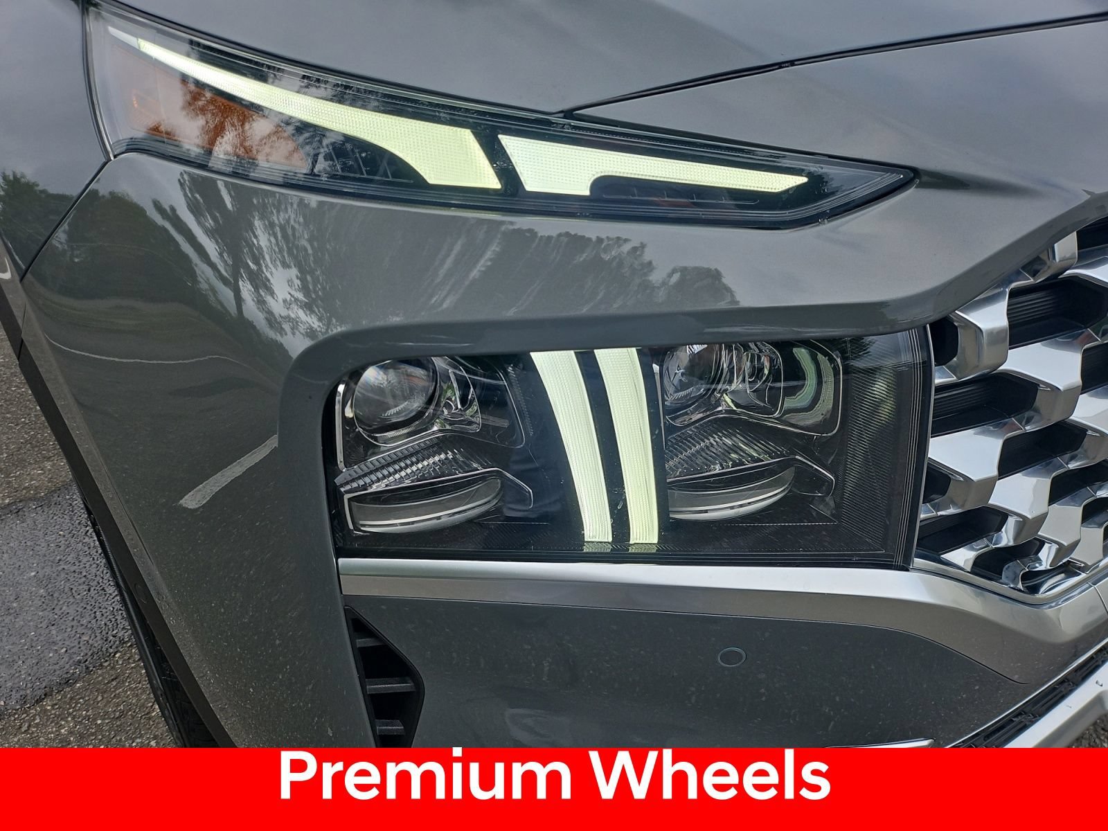 Used 2023 Hyundai Santa Fe Limited AWD/4WD image 13