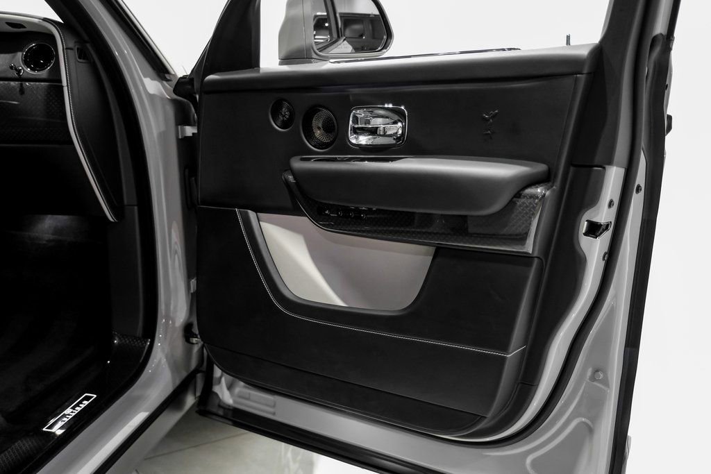 Used 2023 Rolls-Royce Cullinan Black Badge w/ Driver's Package image 58