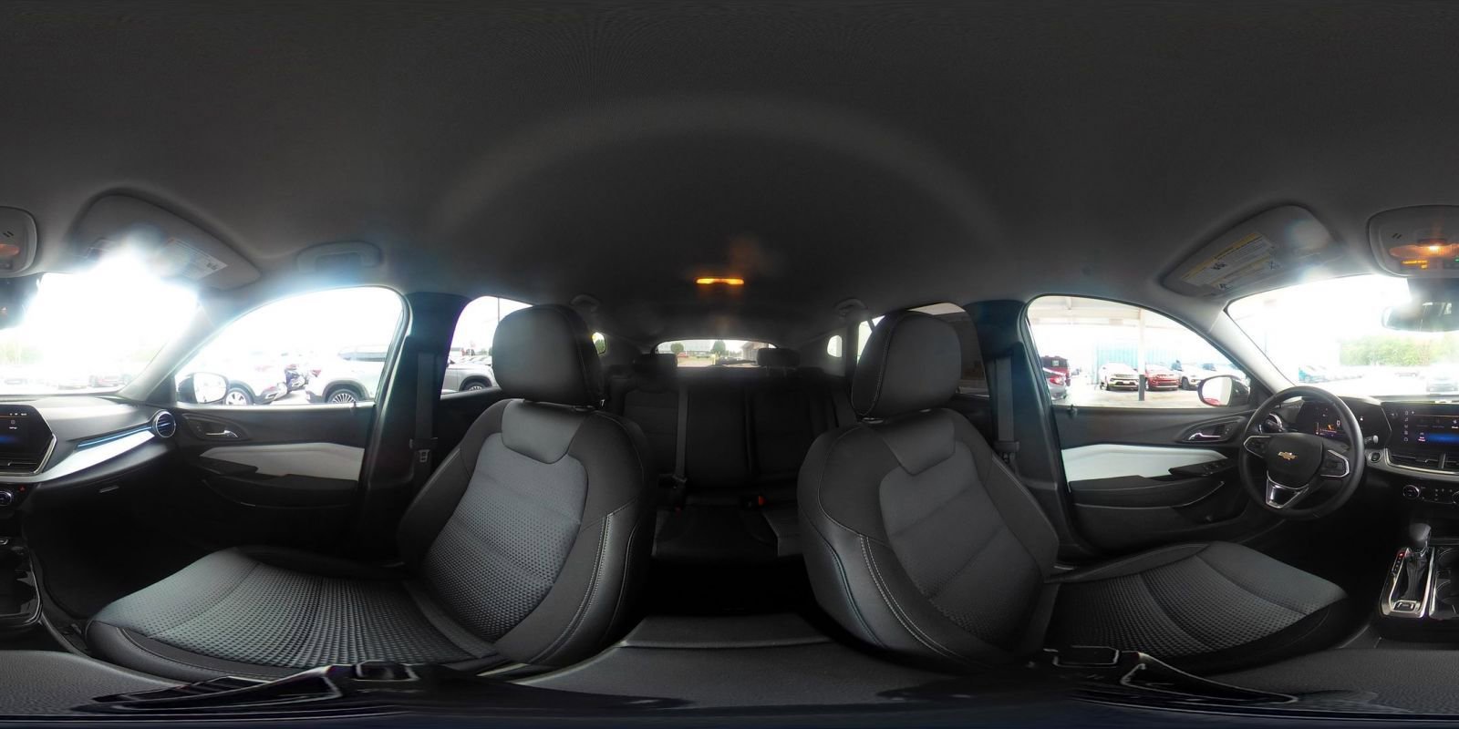Used 2025 Chevrolet Trax LT w/ LT Convenience Package FWD image 41