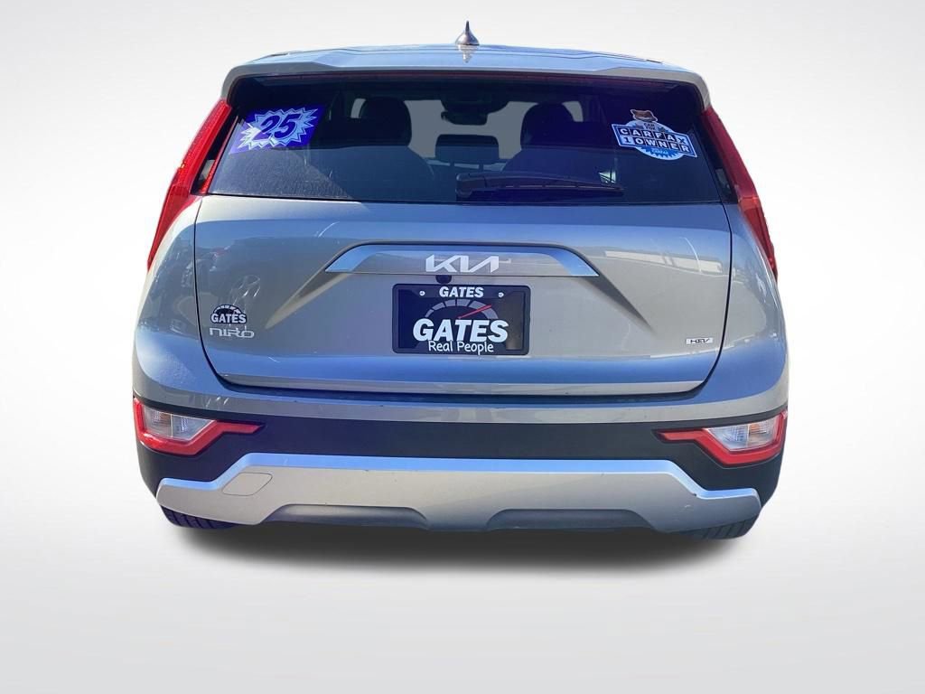 Used 2025 Kia Niro LX FWD image 10