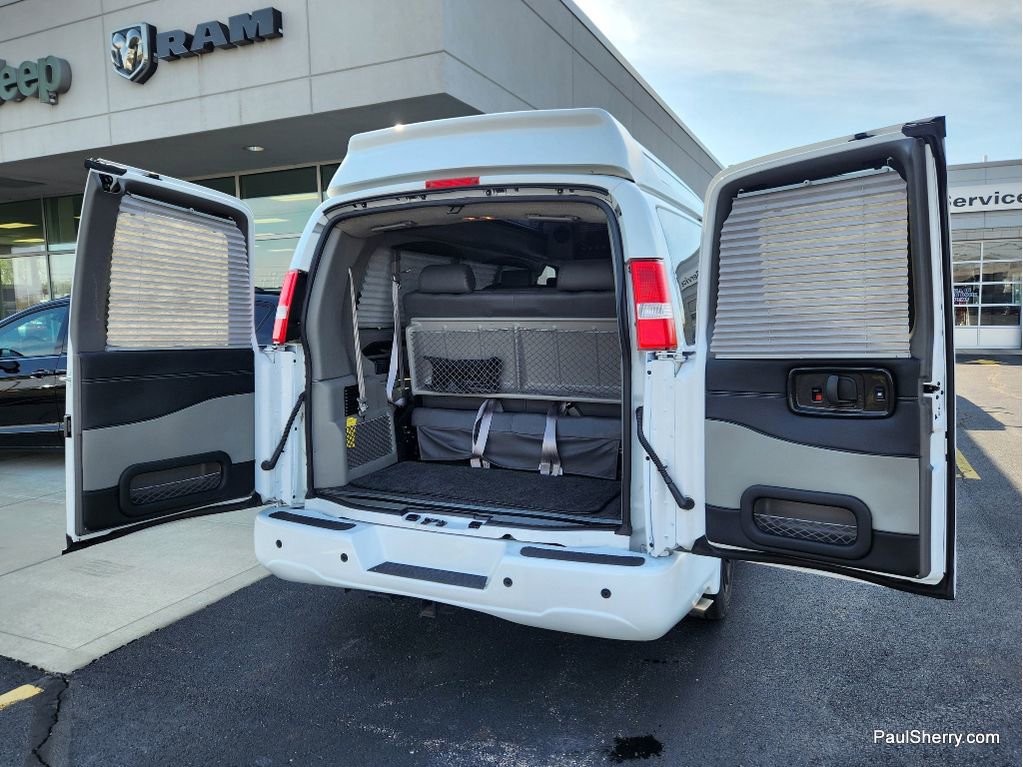 Used 2021 Chevrolet Express 2500 LS w/ Enhanced Convenience Package image 20