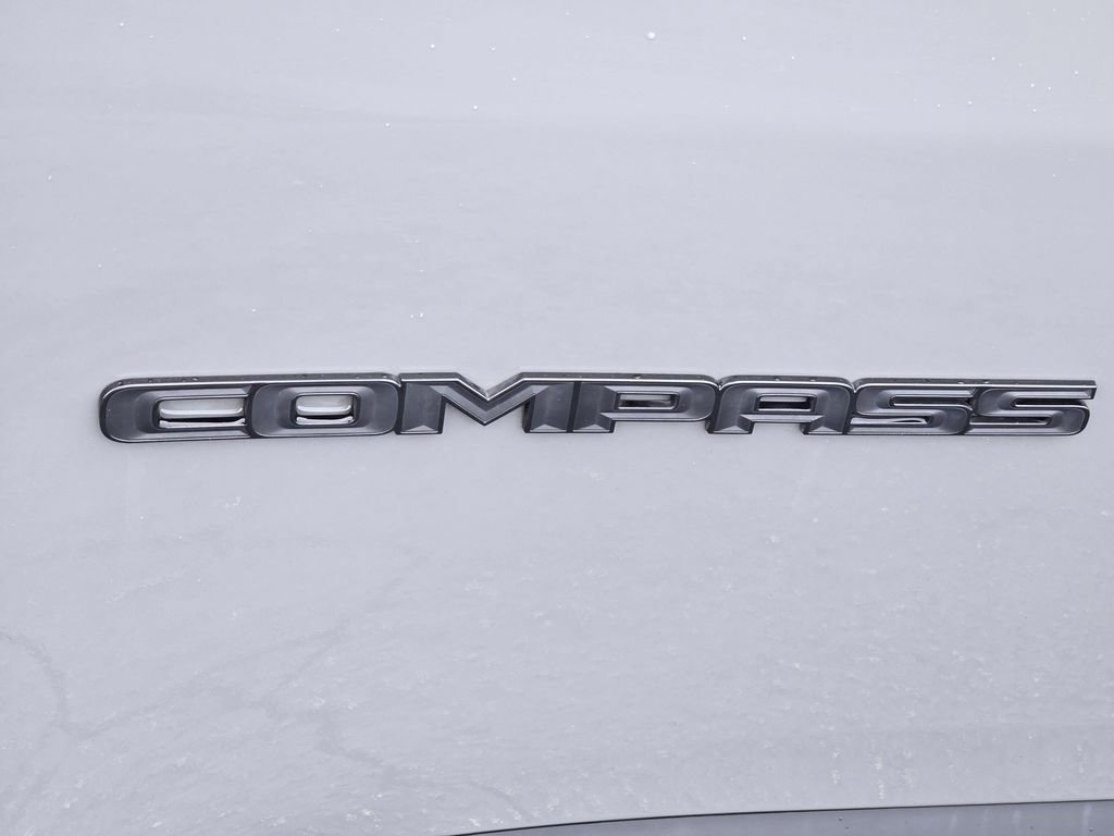 Used 2023 Jeep Compass Altitude image 10