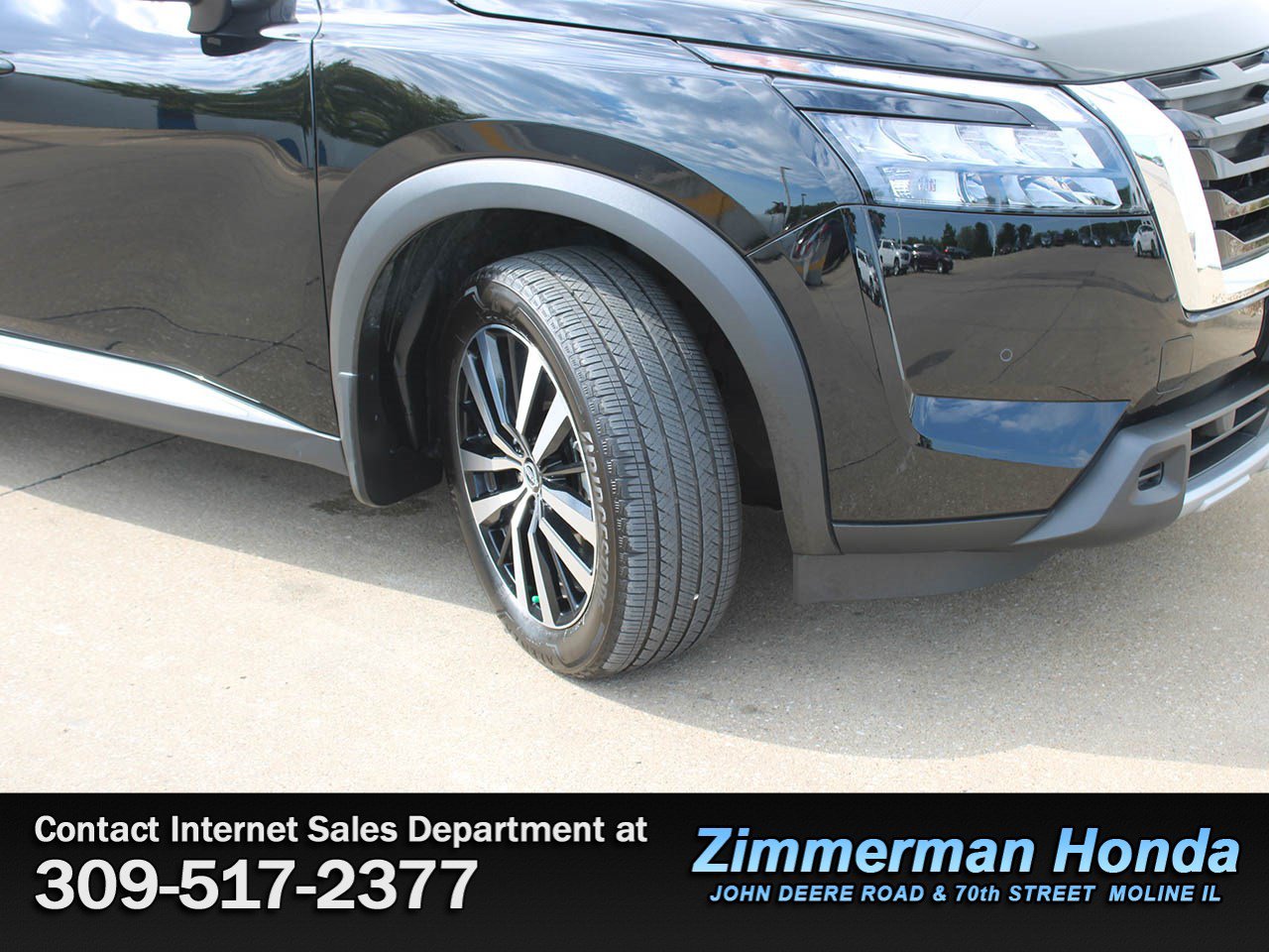 Used 2025 Nissan Pathfinder Platinum AWD/4WD image 22