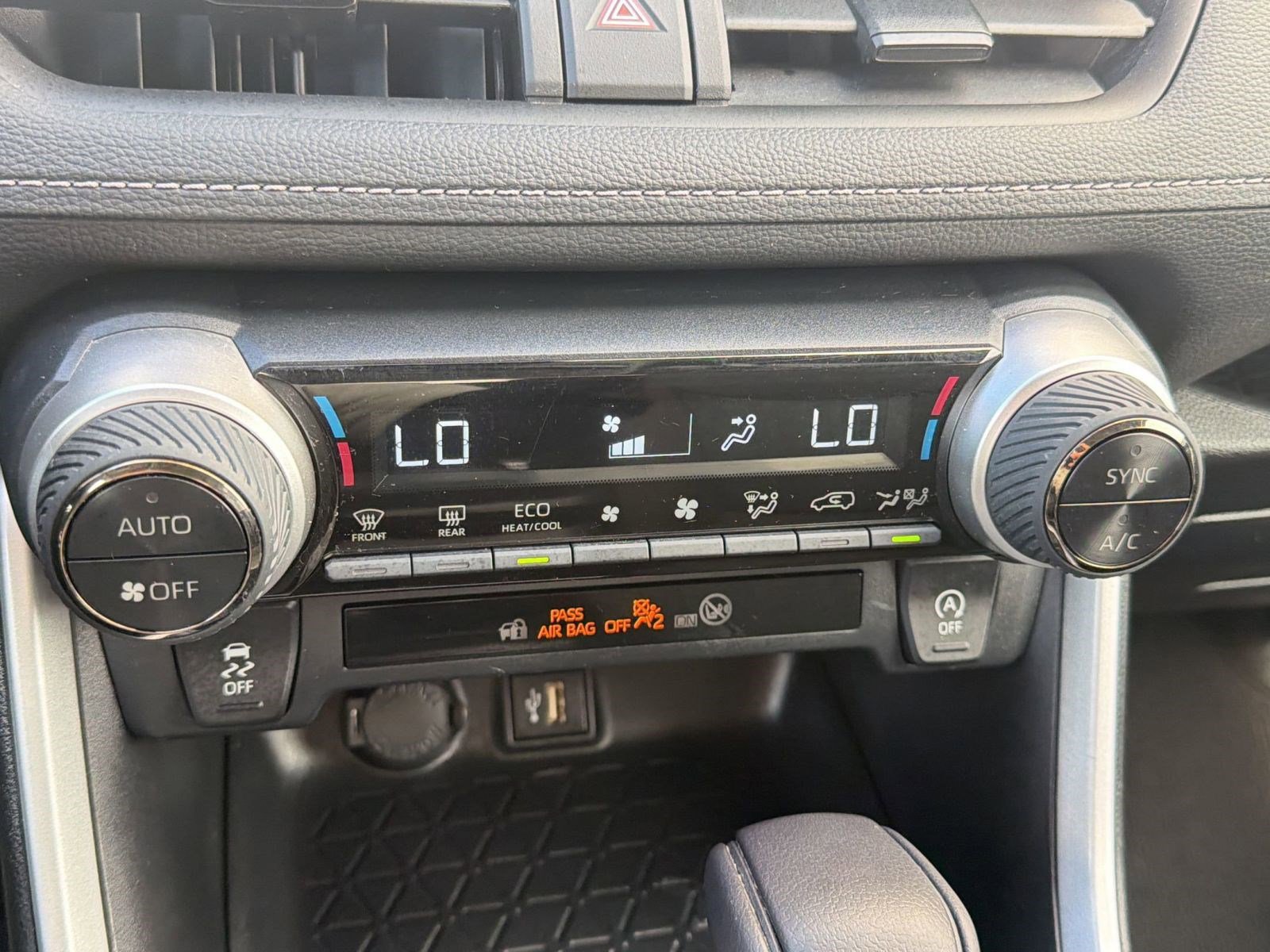Used 2023 Toyota RAV4 XLE w/ Convenience Package FWD image 18