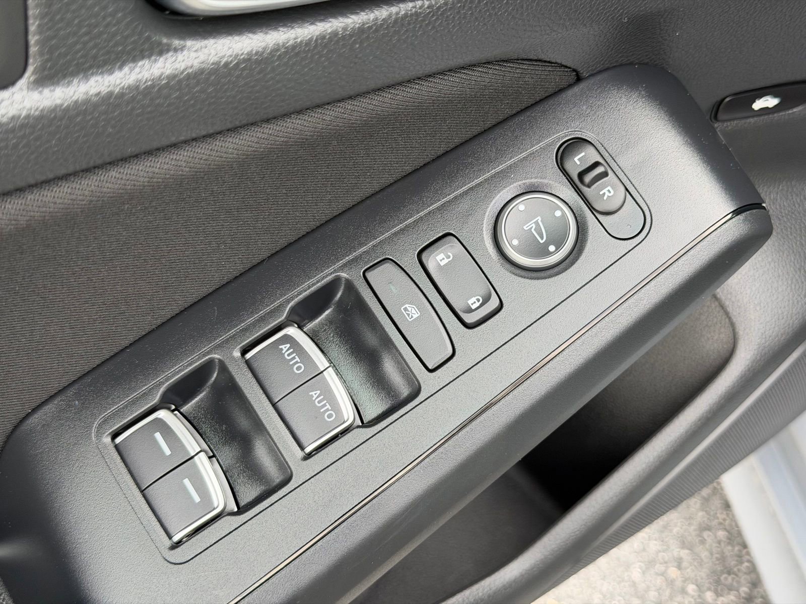 Used 2025 Honda Civic Sport image 14