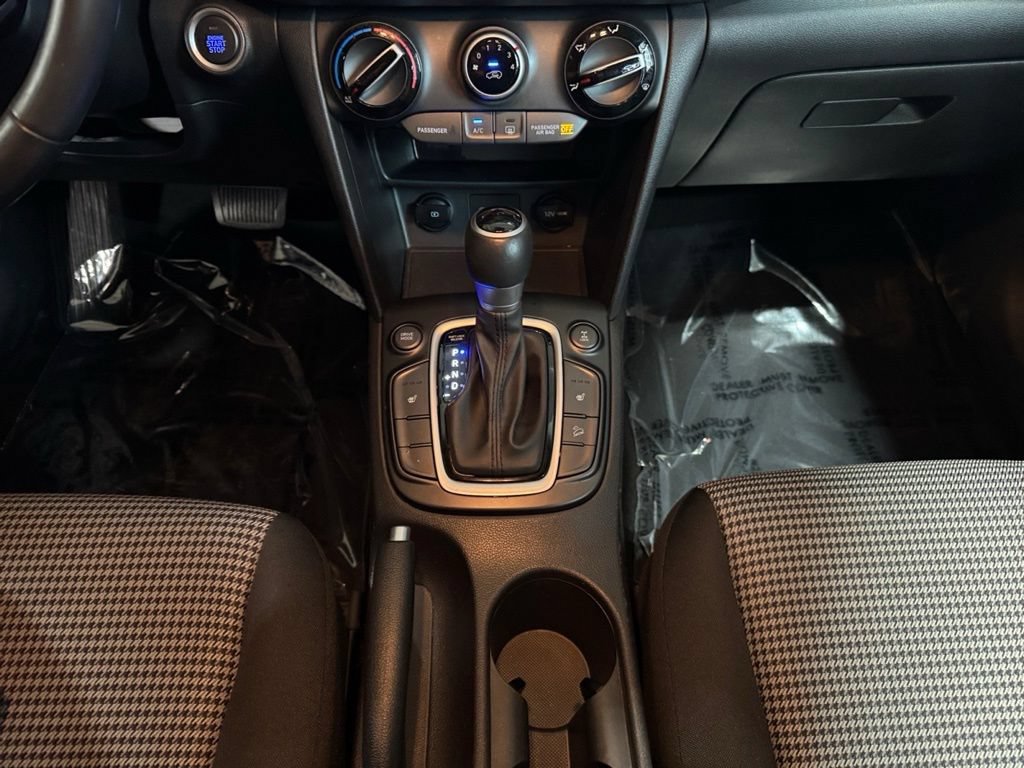 Used 2020 Hyundai Kona SEL AWD/4WD image 17