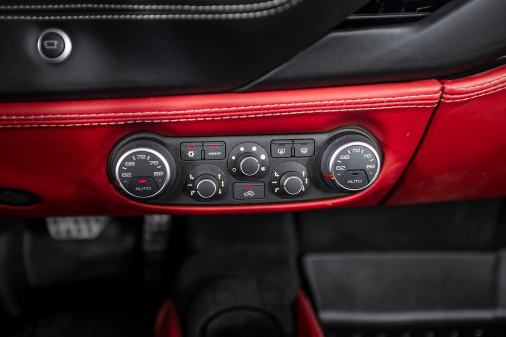 Used 2017 Ferrari 488 Spider RWD image 49