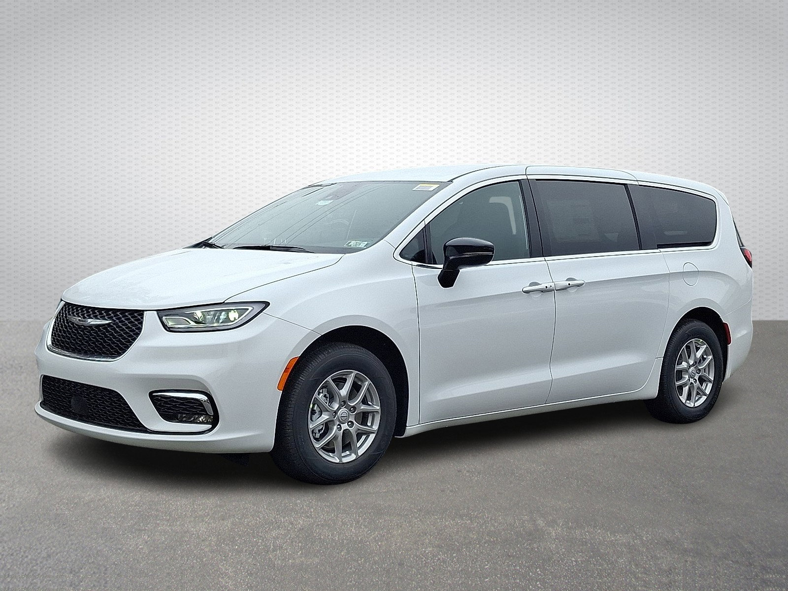 New 2026 Chrysler Pacifica Select image 3