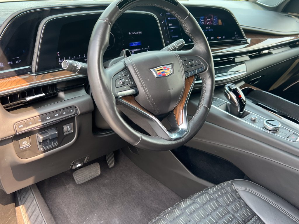 Certified 2024 Cadillac Escalade ESV Premium Luxury Platinum AWD/4WD image 30