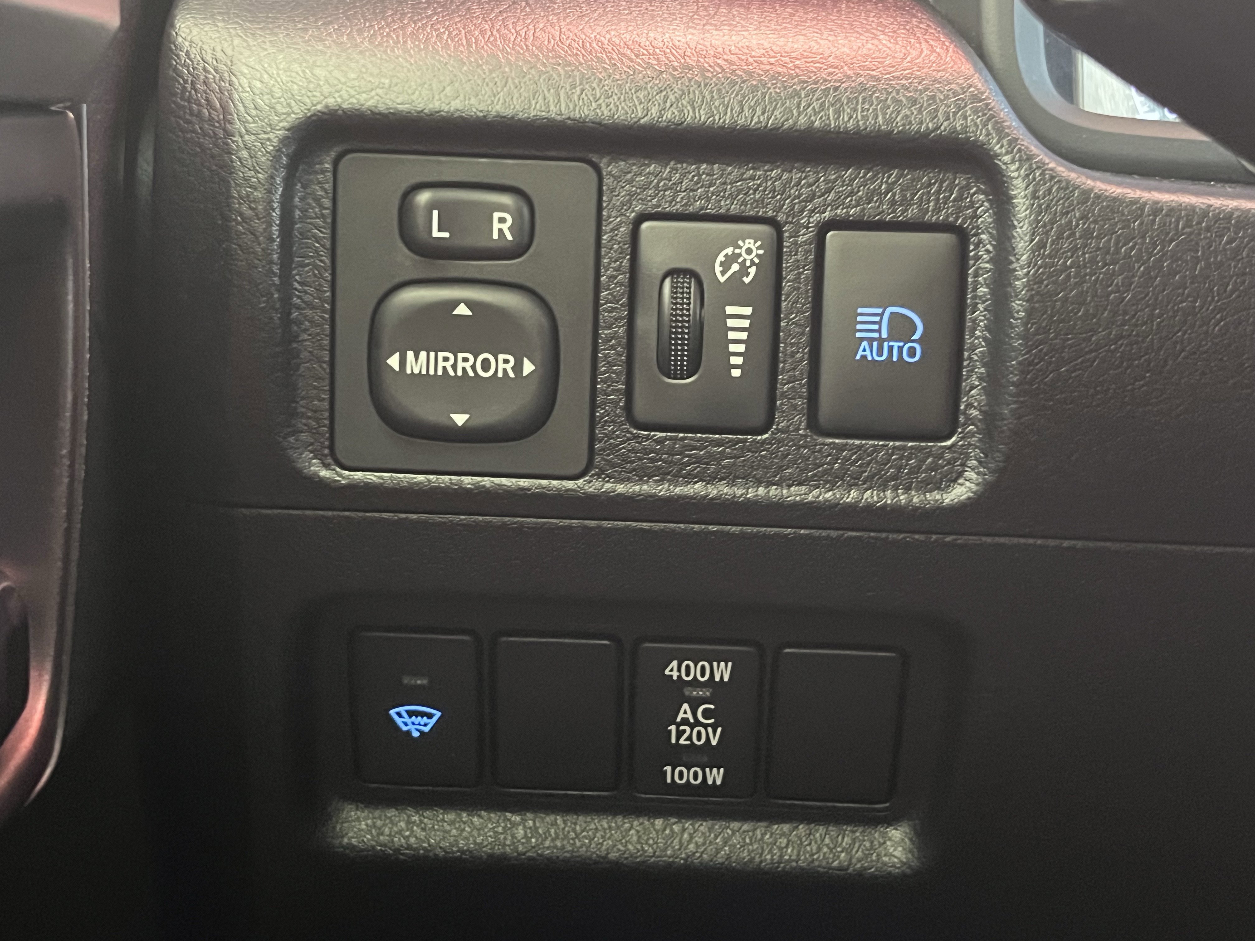 Used 2020 Toyota 4Runner Limited AWD/4WD image 37