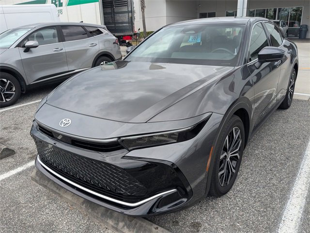 Certified 2024 Toyota Crown Limited image 2