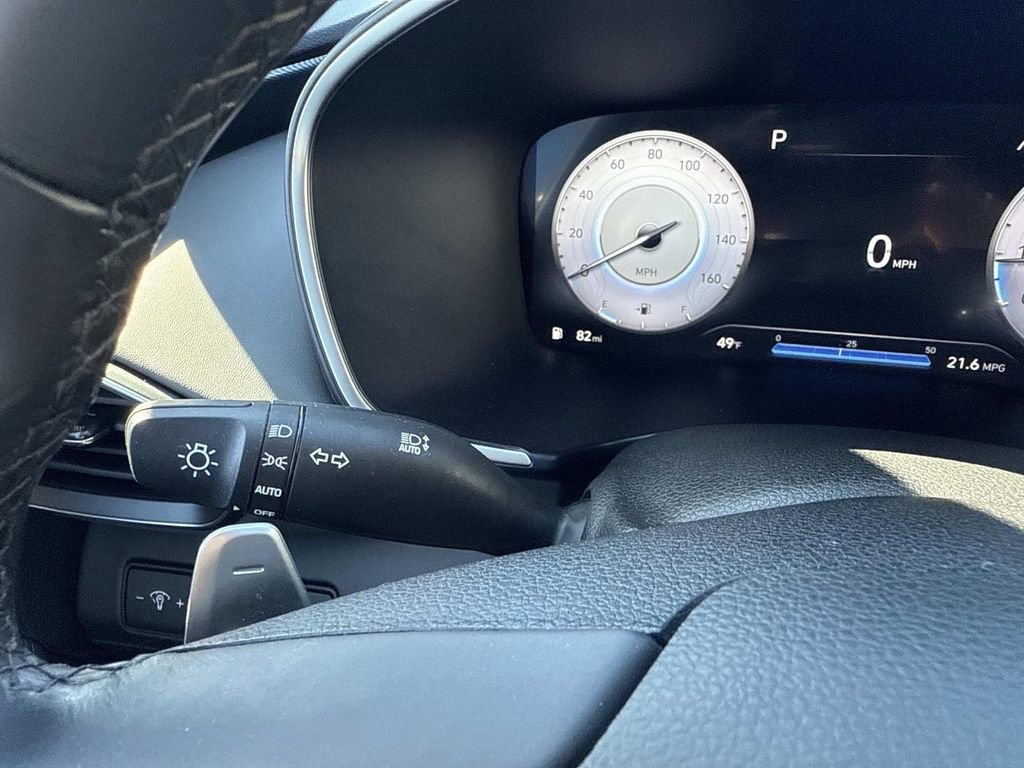 Used 2023 Hyundai Santa Fe SEL w/ Premium Package image 33