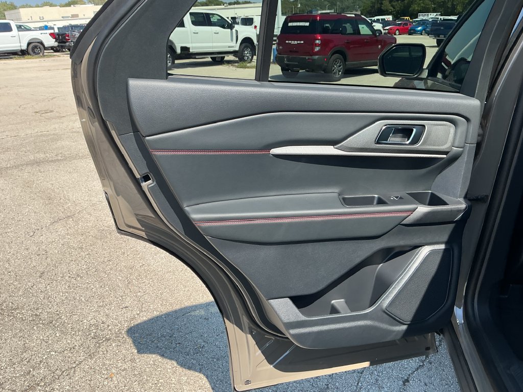 New 2026 Ford Explorer ST AWD/4WD image 16