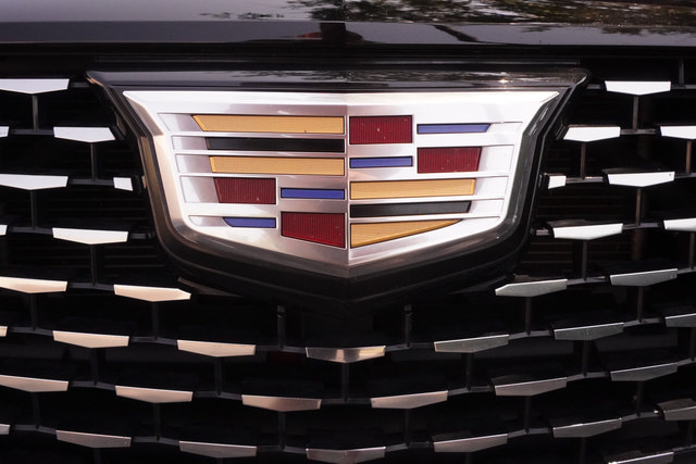 Used 2023 Cadillac CT4 Luxury w/ Sun And Sound Package AWD/4WD image 39