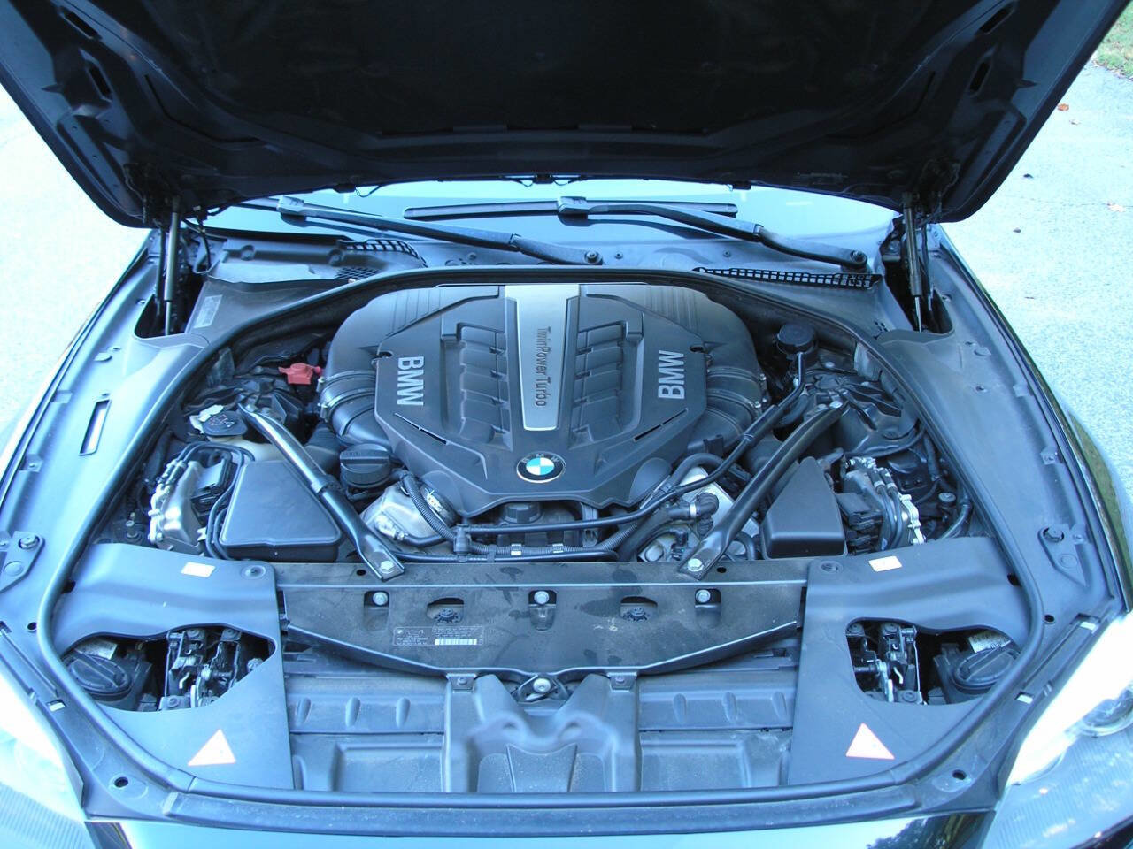 Used 2013 BMW 650i Convertible image 9