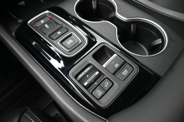New 2026 Honda Pilot Touring image 4