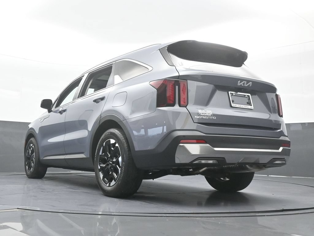Used 2025 Kia Sorento S w/ Panoramic Sunroof Package FWD image 63