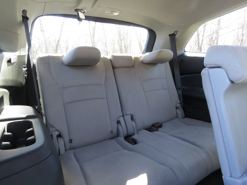 Used 2016 Honda Pilot LX image 17