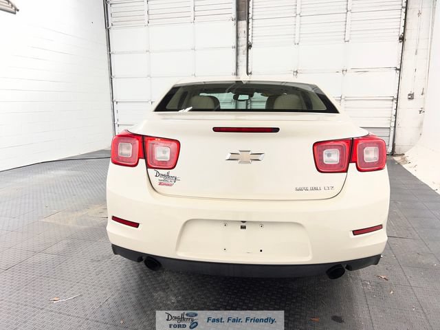 Used 2014 Chevrolet Malibu LTZ FWD image 6