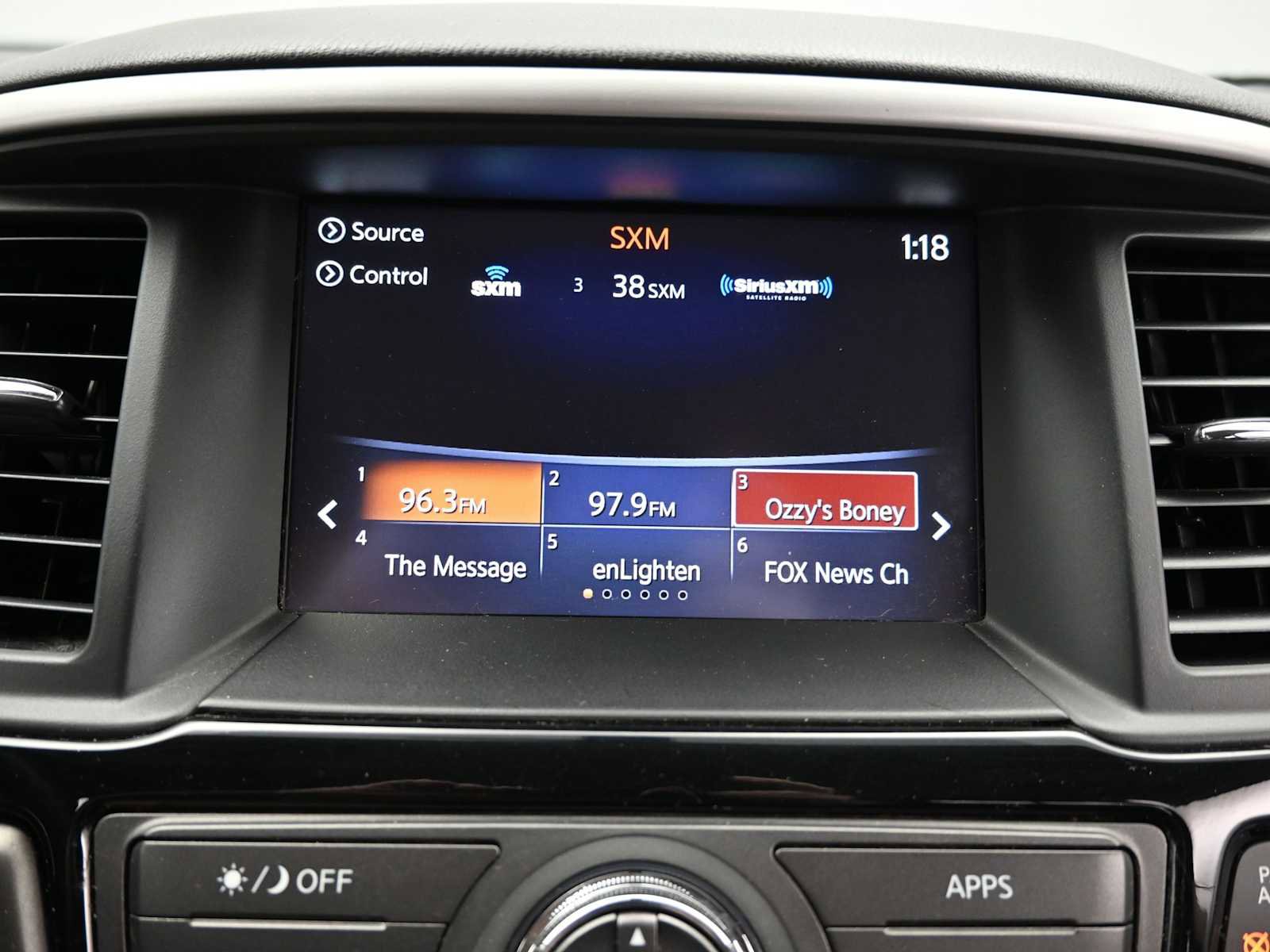 Used 2020 Nissan Pathfinder S image 15