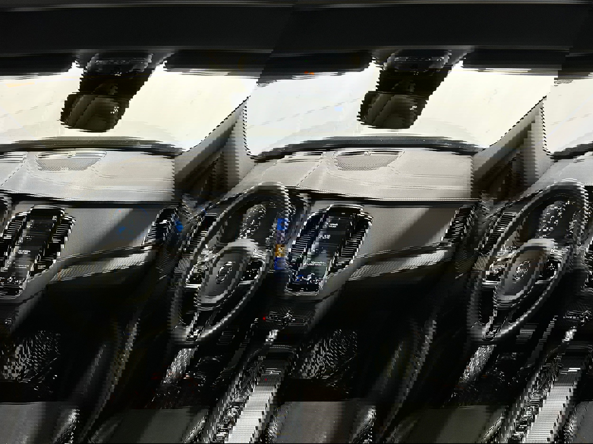 Used 2019 Volvo XC90 T6 R-Design w/ Advanced Package image 13