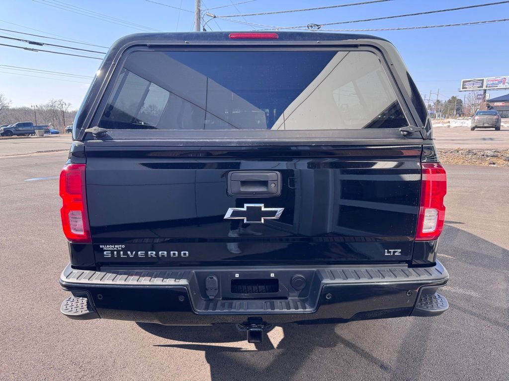 Used 2017 Chevrolet Silverado 1500 LTZ Z71 w/ Midnight Edition image 8